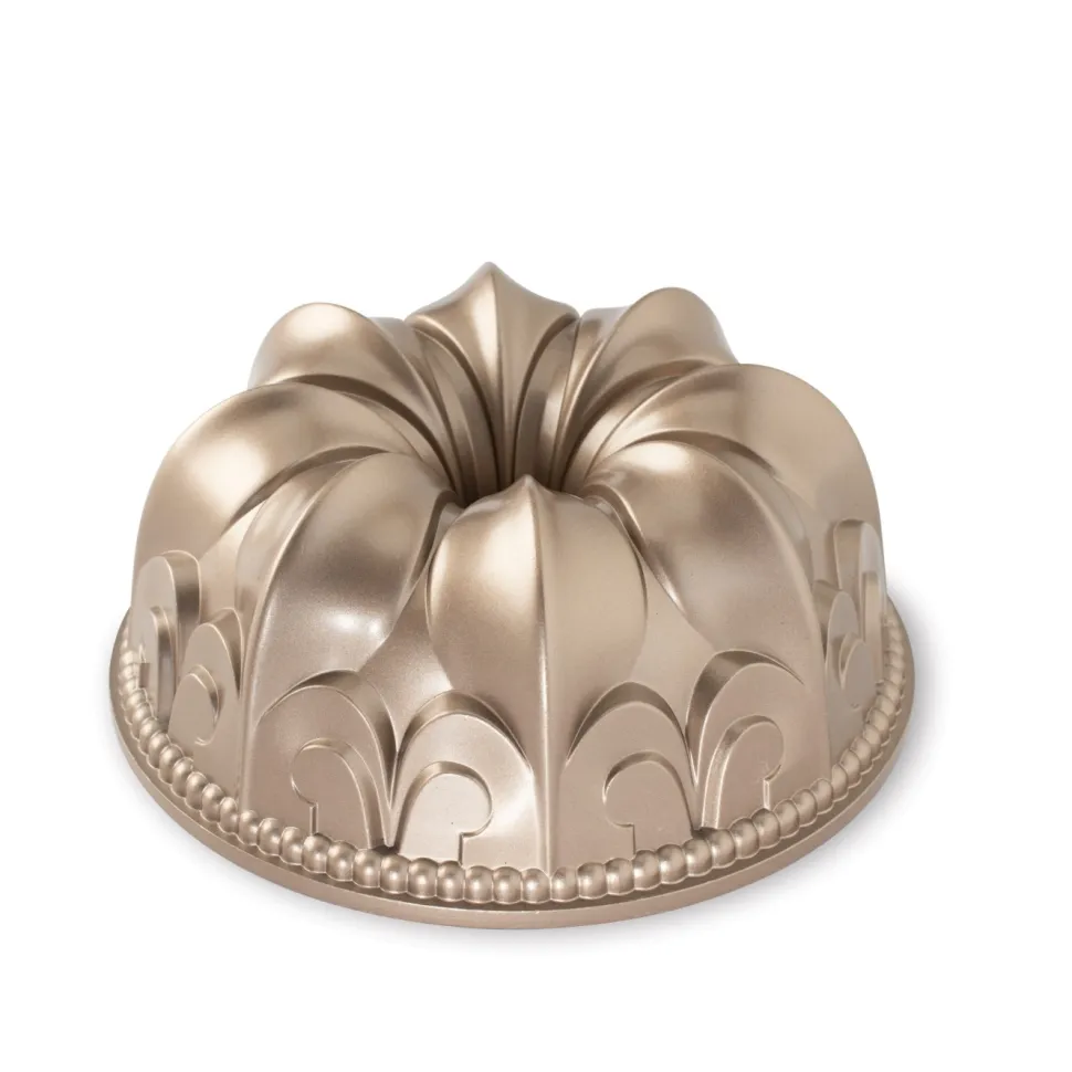 Bakform Fleur De Lis Bundt Pan - Nordic Ware