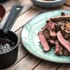 Gjutjärnskastrull med pensel - Big Green Egg