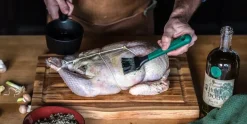 Gjutjärnskastrull med pensel - Big Green Egg