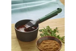 Gjutjärnskastrull med pensel - Big Green Egg