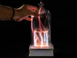 Glascloche med neonfyllning till Tesla - 100% Chef