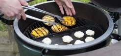 Halvmåneformat gjutjärnsgaller - Big Green Egg