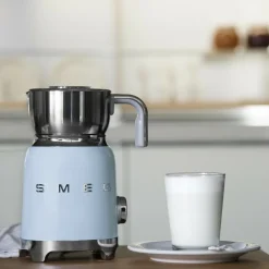 Mjölkskummare, Pastellblå - Smeg
