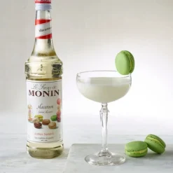 Monin Macaron Syrup 70 cl