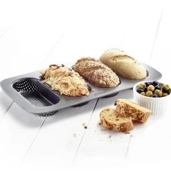 Perforerad bakform till minibaguetter, non-stick - Westmark