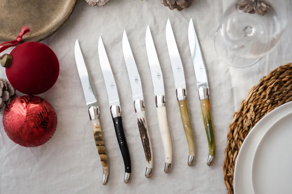 Sex knivar, Handtag av olika Djurmaterial, blank, Tradition - Forge de Laguiole
