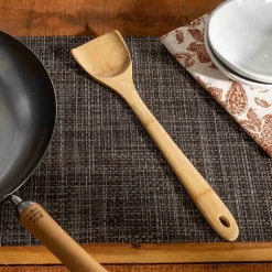 Stir-fryspade i polerad bambu, 35 cm - Joyce Chen